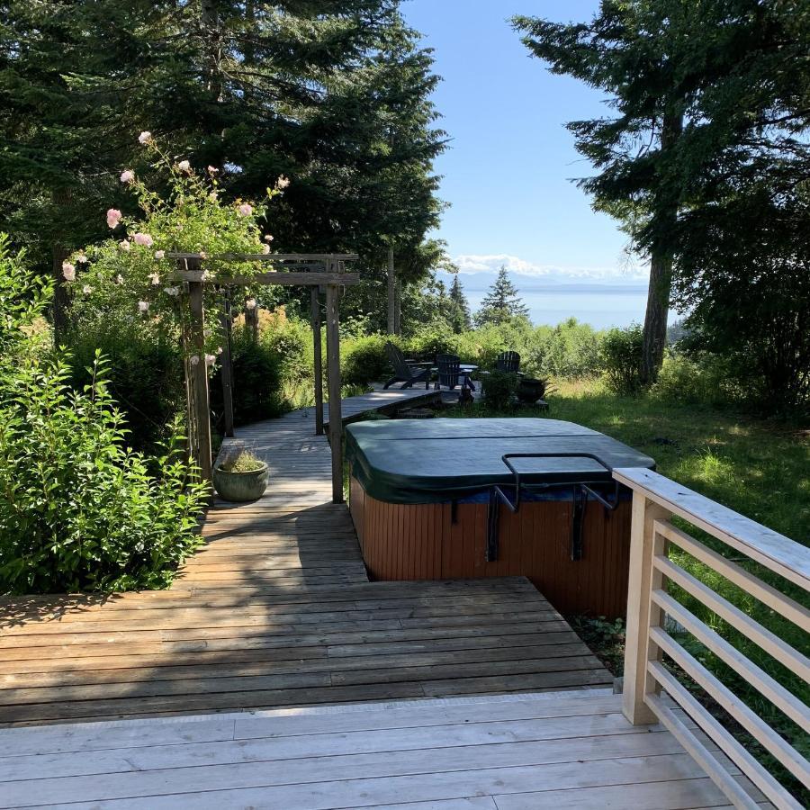 Forest By The Sea Rentals Merville Esterno foto